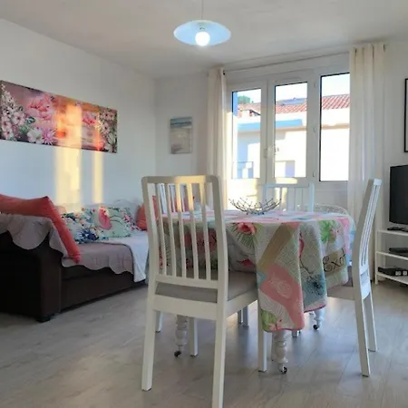 Apartment T3 A 15 Min Des Thermes De Balaruc, Terrasse, Clim, Wifi Et Parking Gratuit - 4 Pers. - Fr-1-503-137