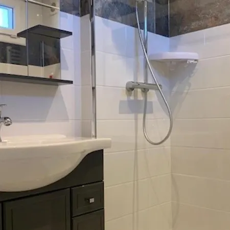 Agreable T3 Avec Climatisation Et Wi-fi, - Fr-1-503-137 Balaruc-les-Bains